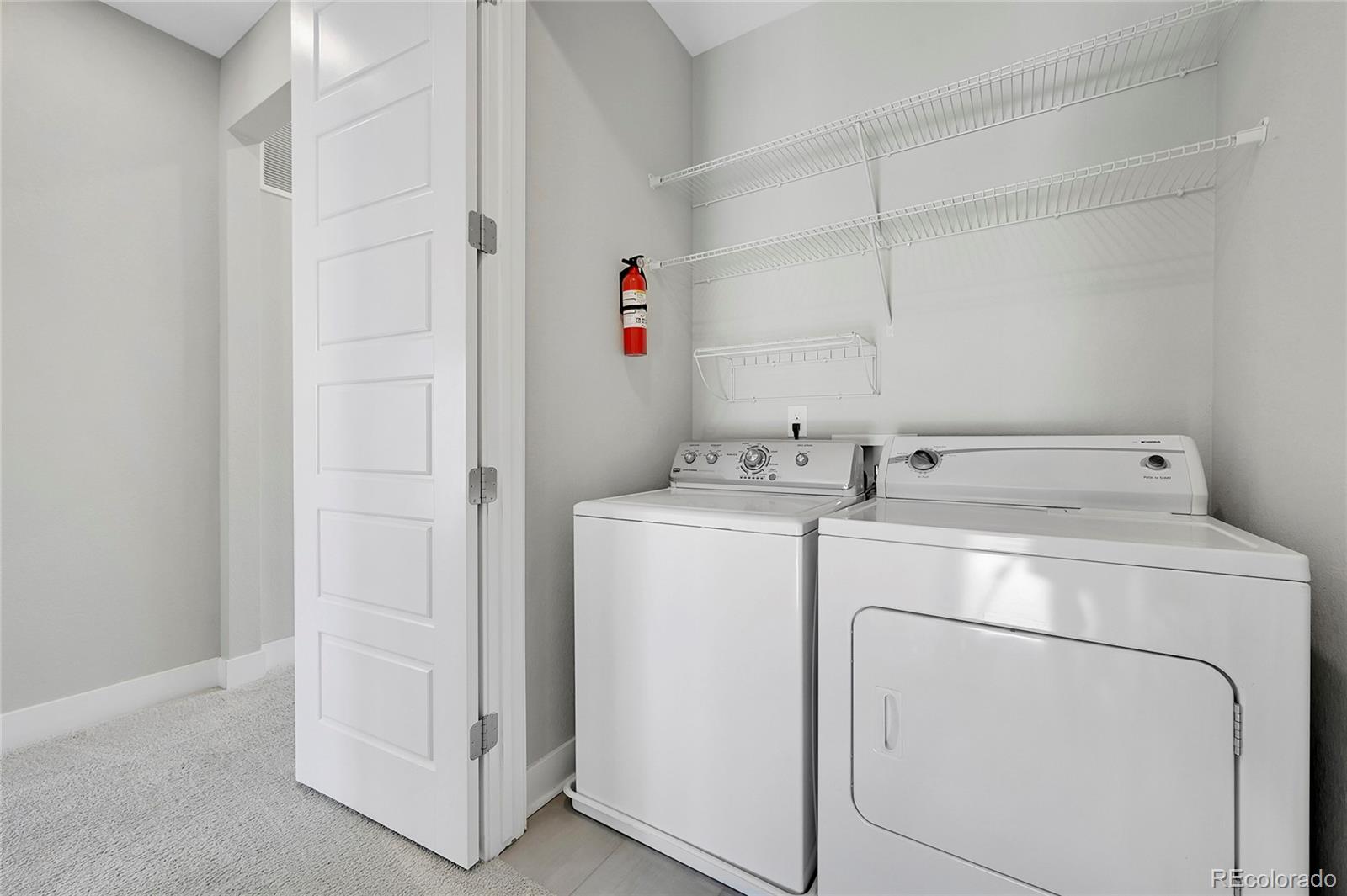 554 E Hinsdale Avenue