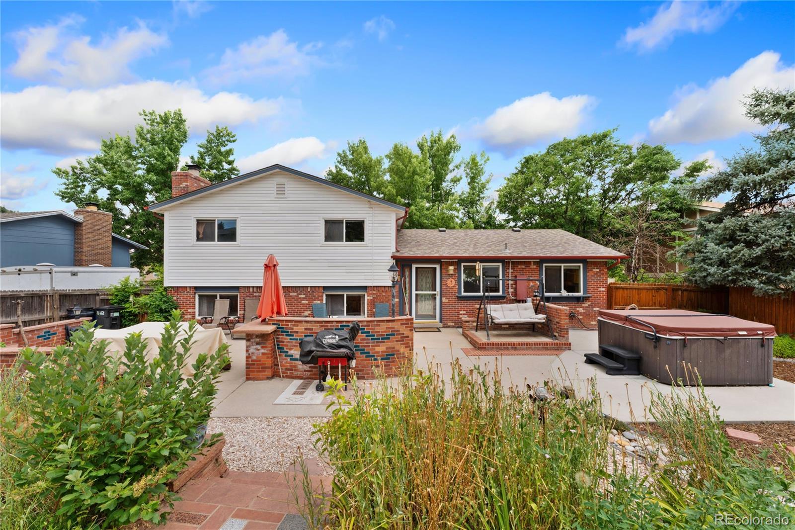 956 Mountain View Drive