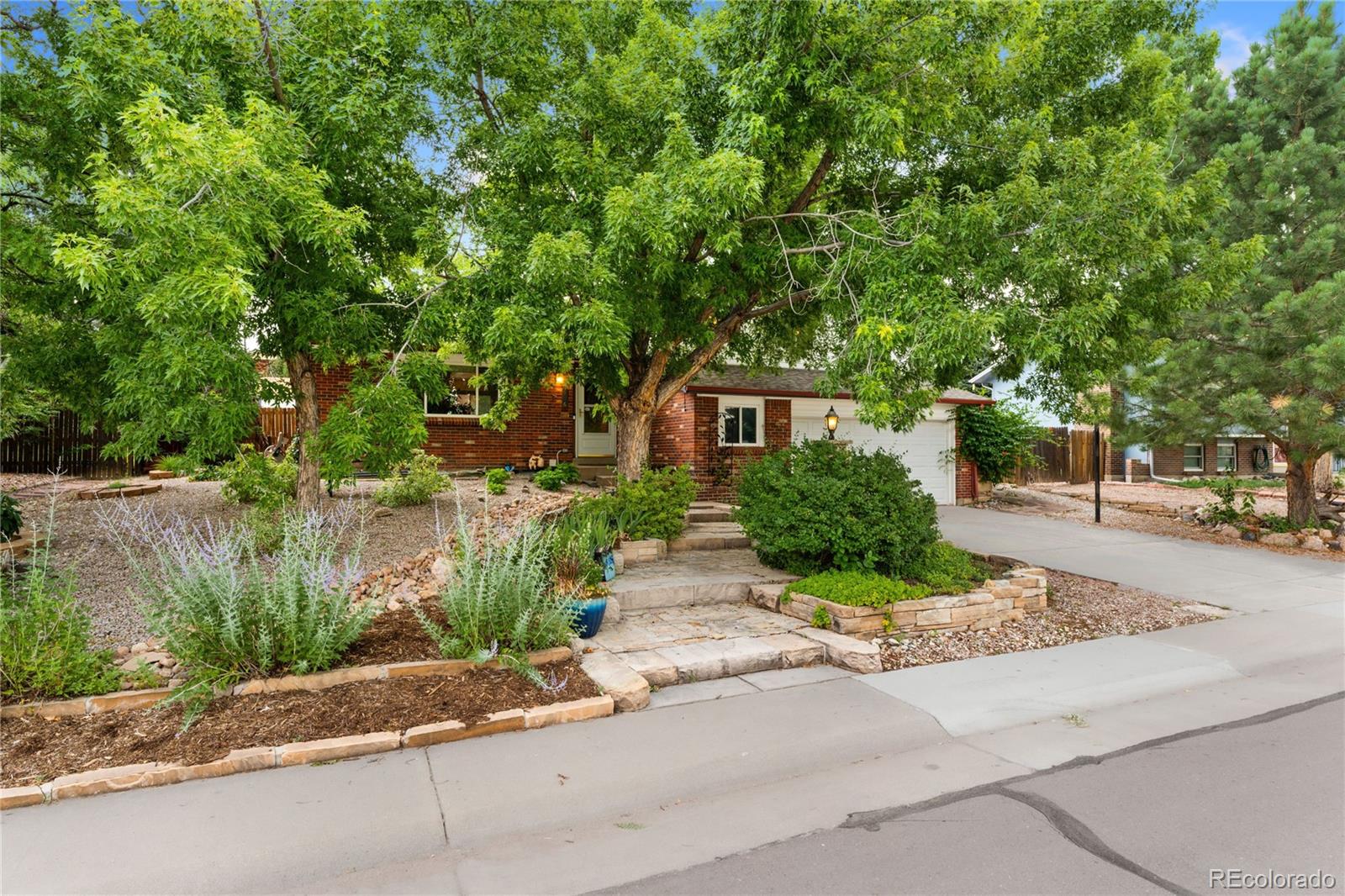 956 Mountain View Drive