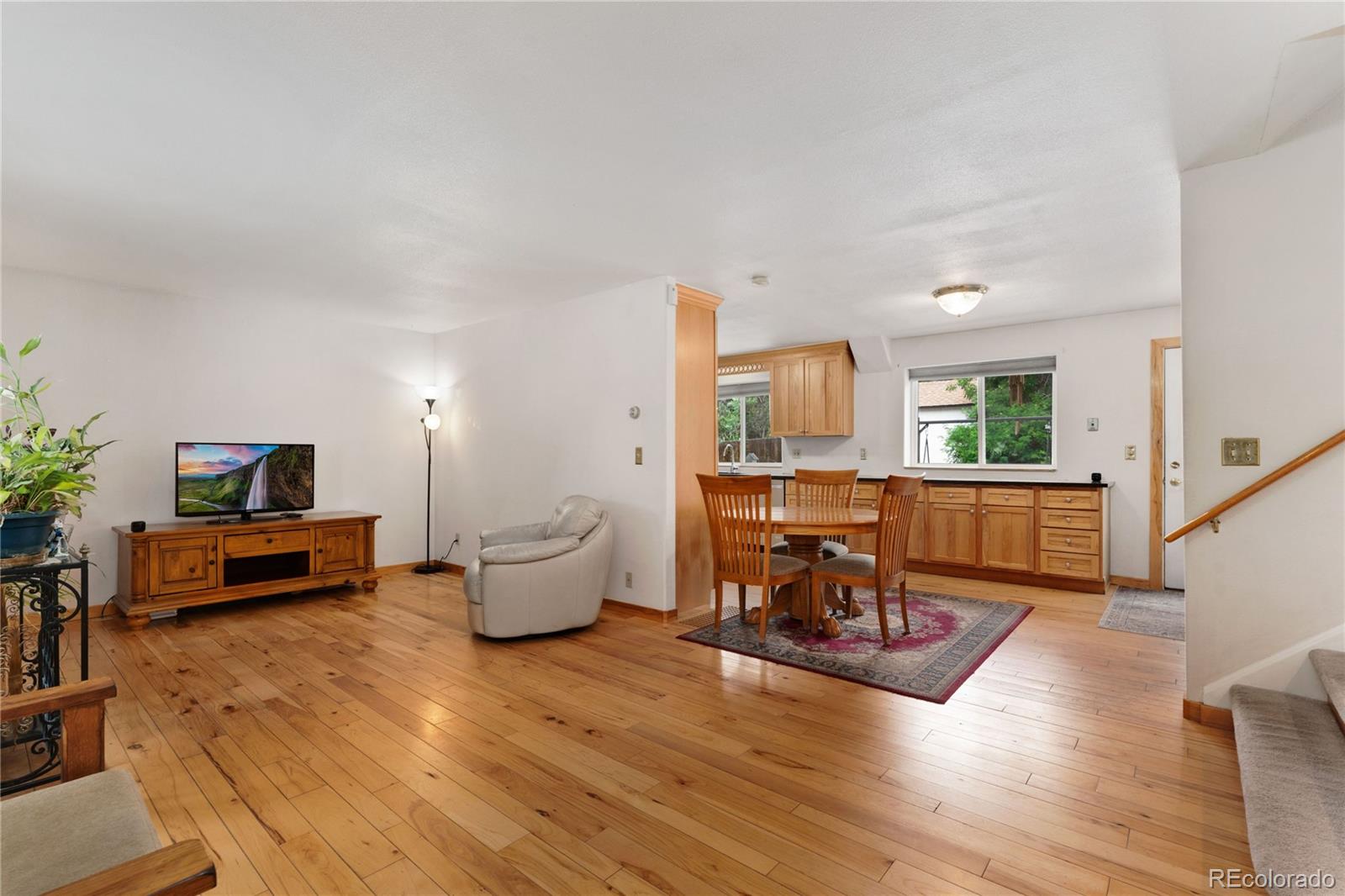 956 Mountain View Drive
