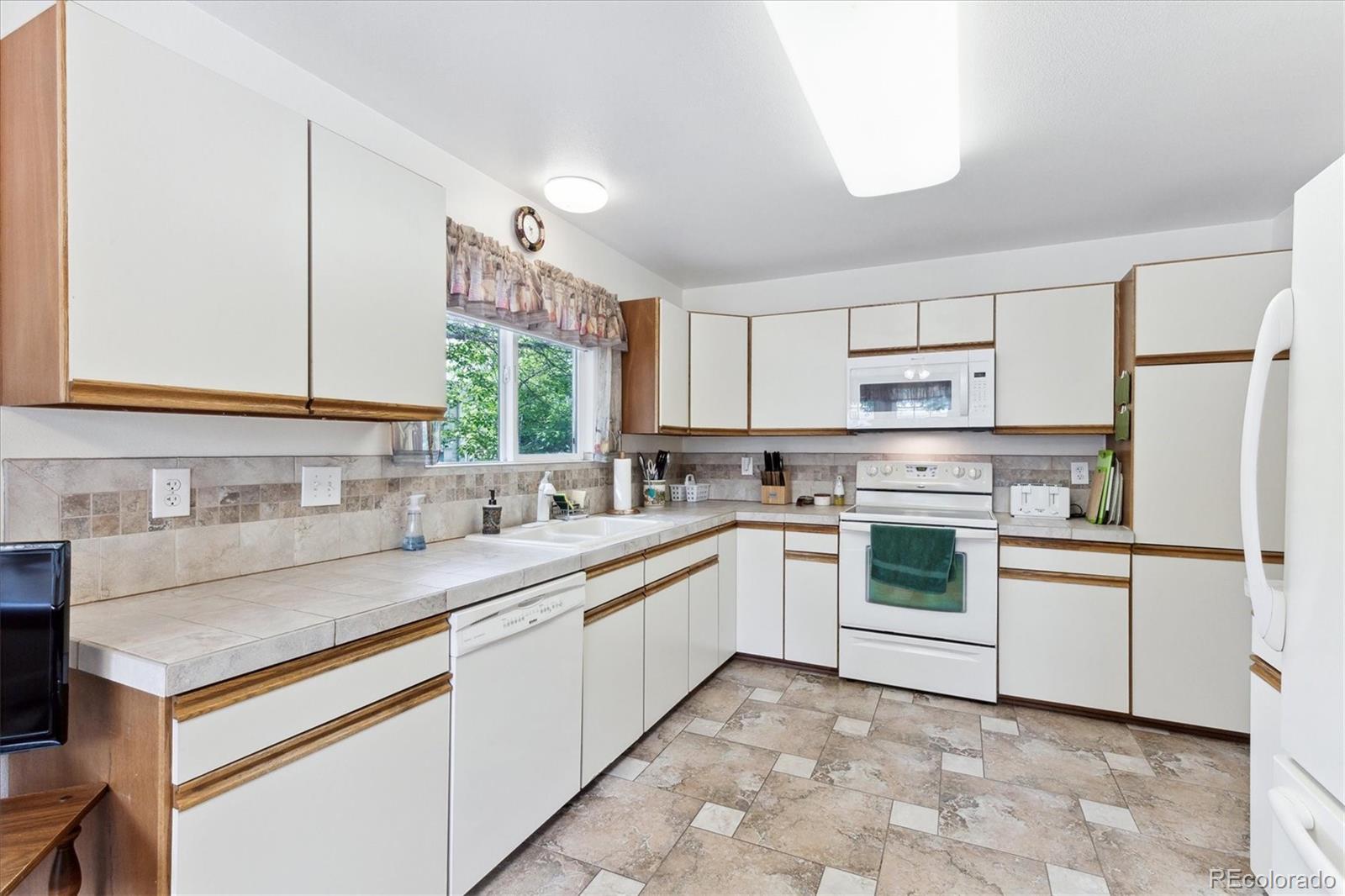 16 Abernathy Court