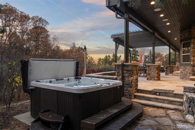 2798 Hawk Point Court