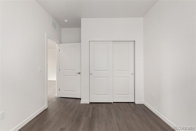 6153 N Ceylon Street Unit: 307