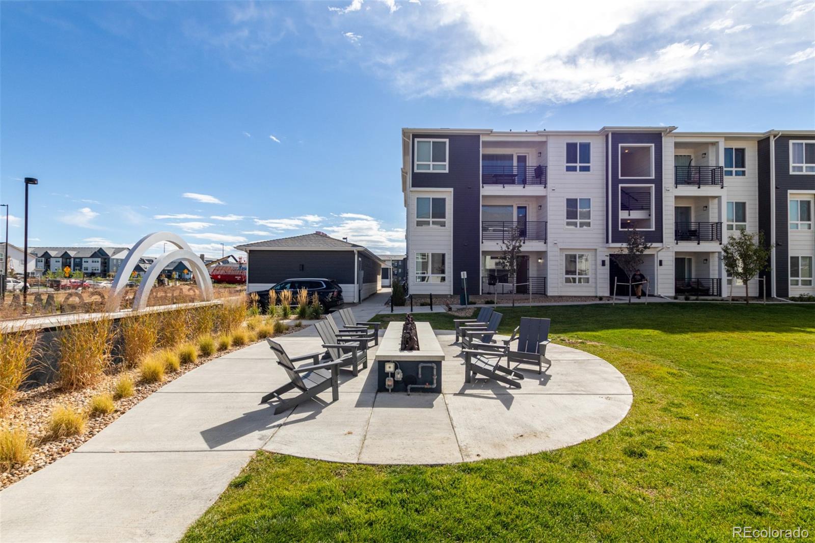 6153 N Ceylon Street Unit: 307