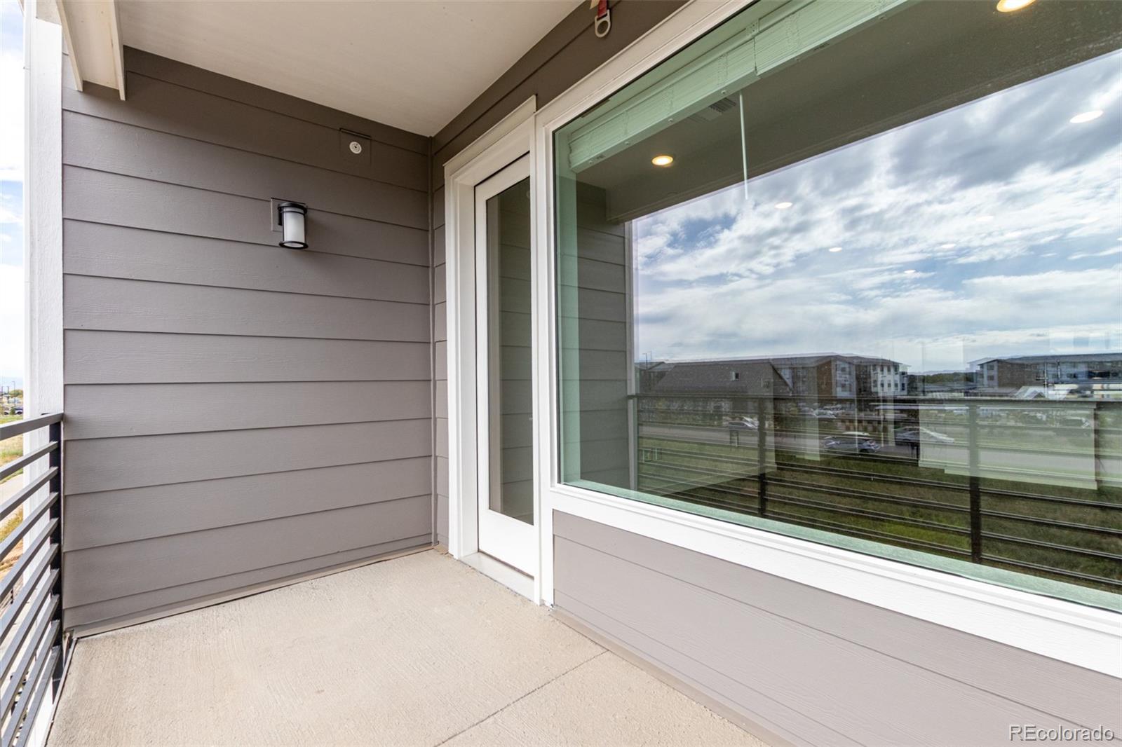 6153 N Ceylon Street Unit: 307