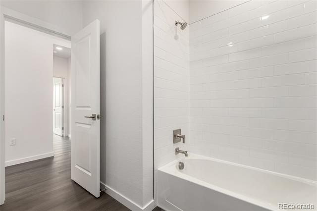 6153 N Ceylon Street Unit: 307