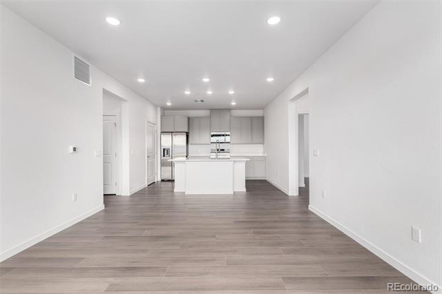 6153 N Ceylon Street Unit: 307