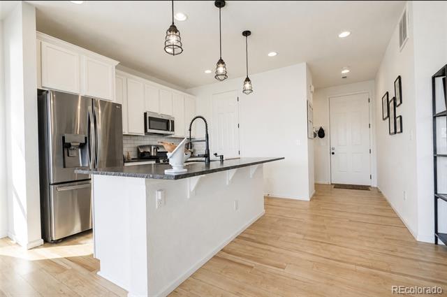 18071 E 96th Place