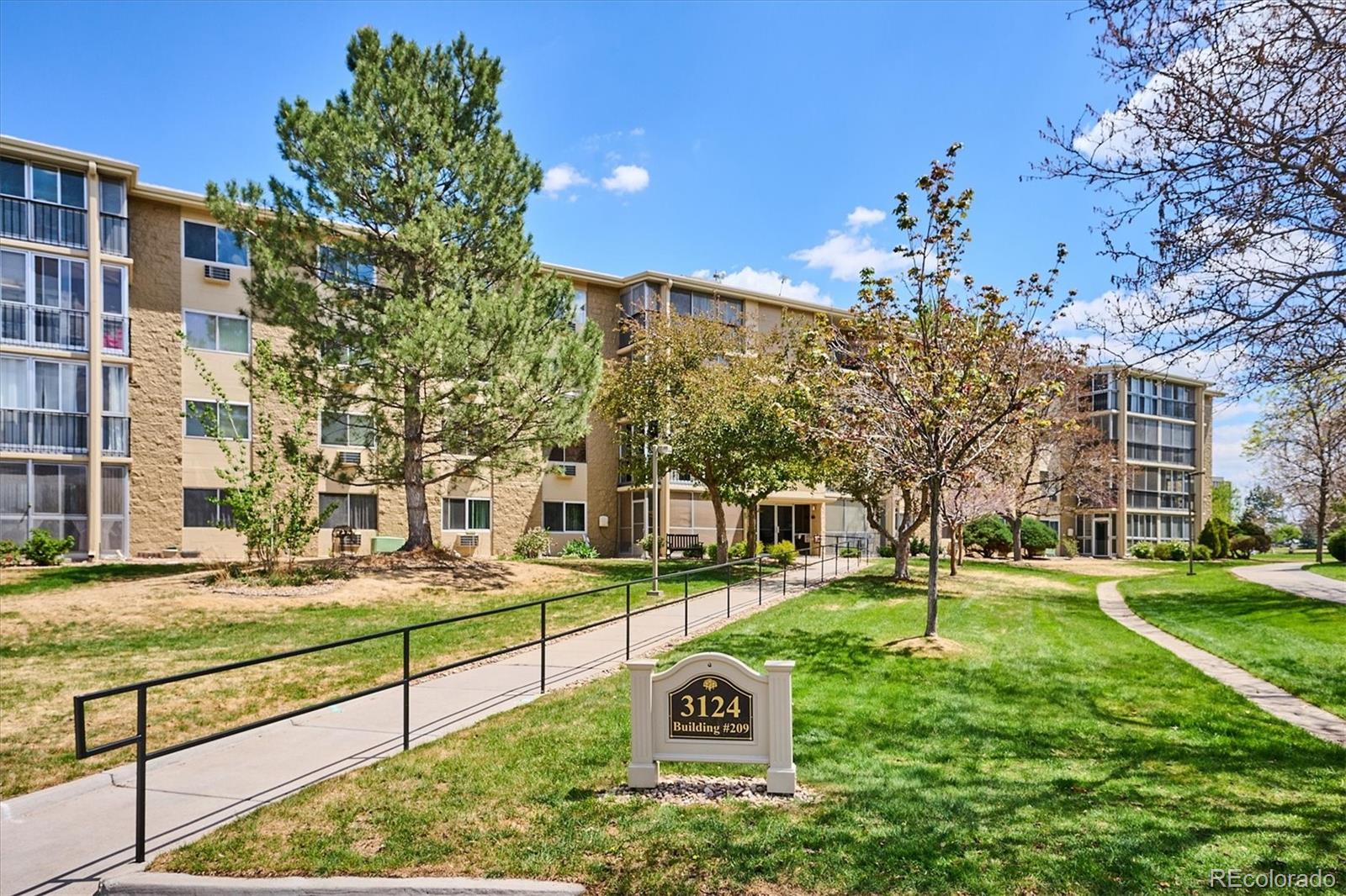 3124 S Wheeling Way Unit: 109