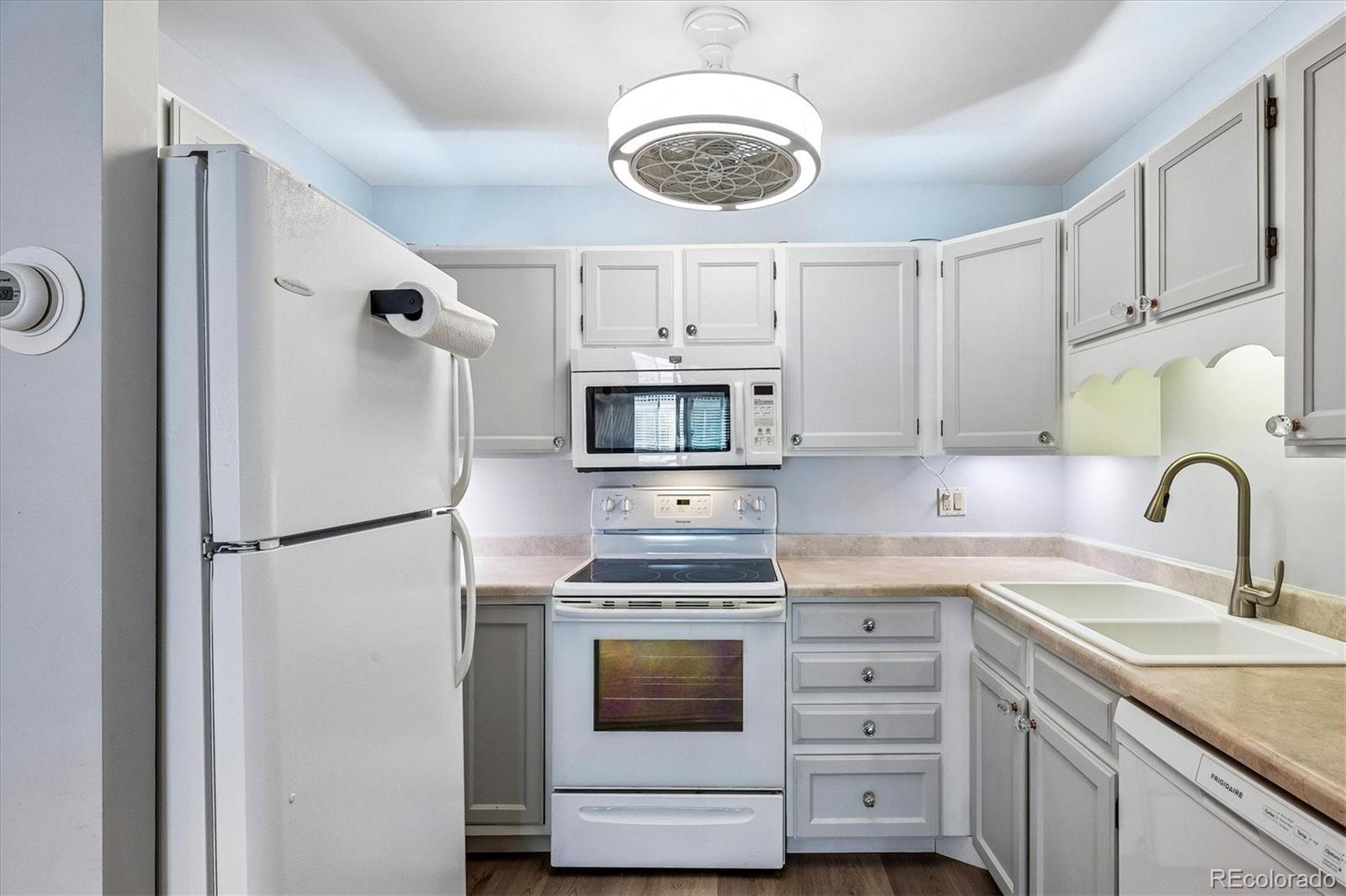 3124 S Wheeling Way Unit: 109