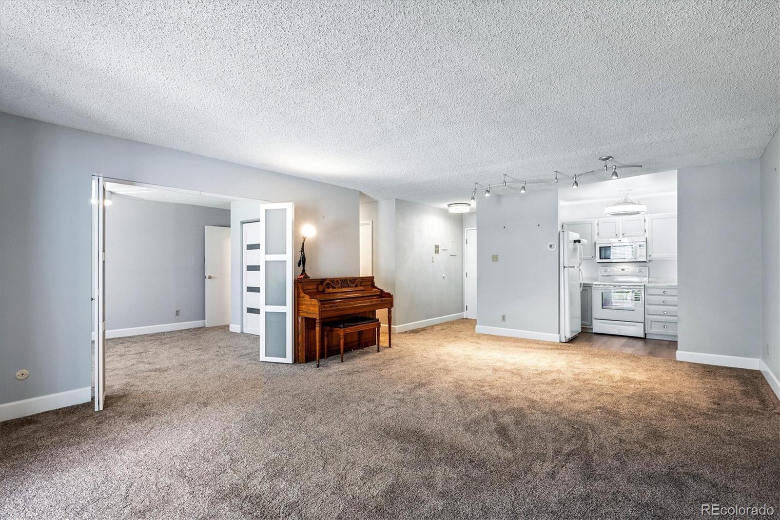3124 S Wheeling Way Unit: 109