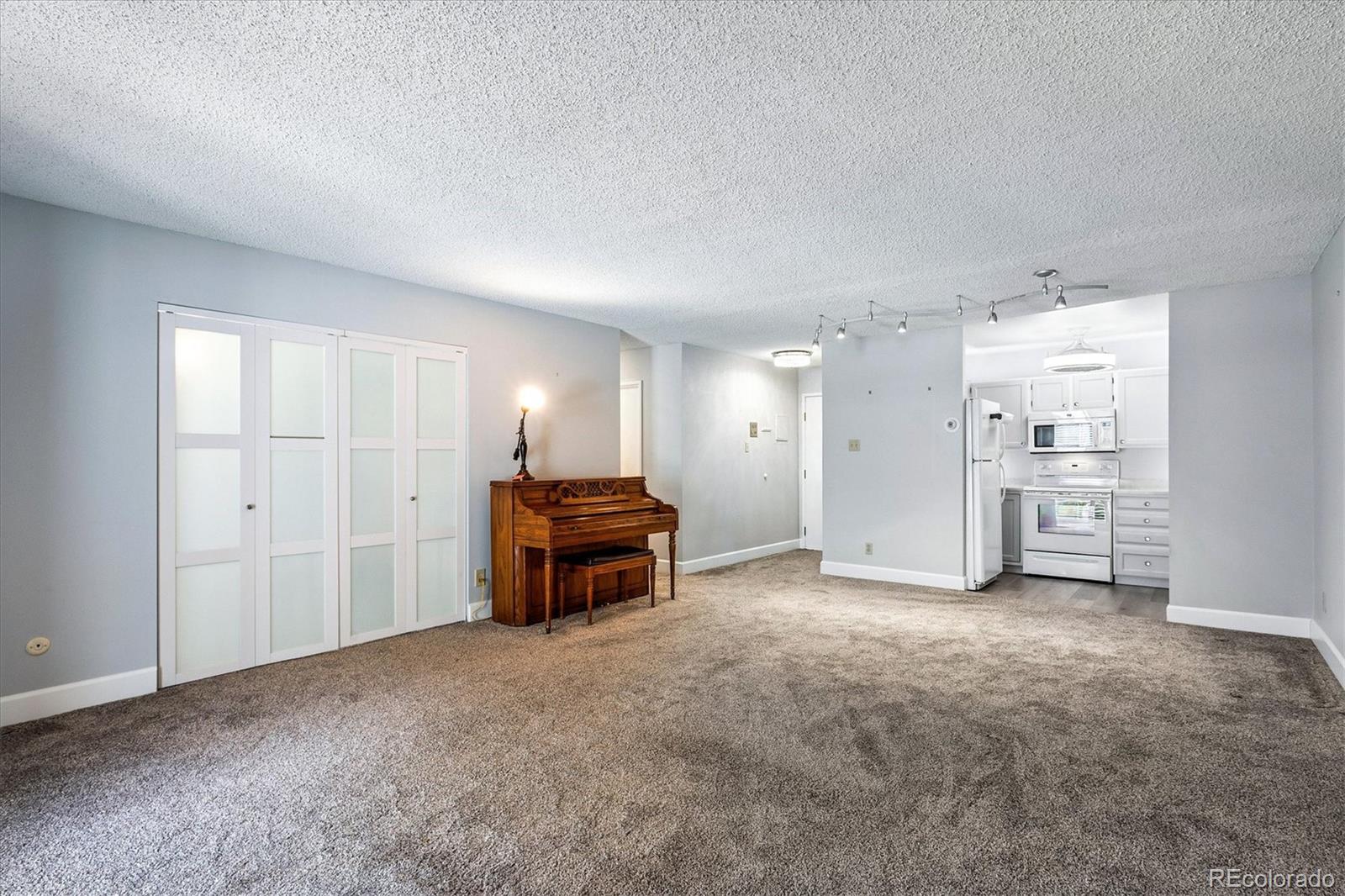 3124 S Wheeling Way Unit: 109