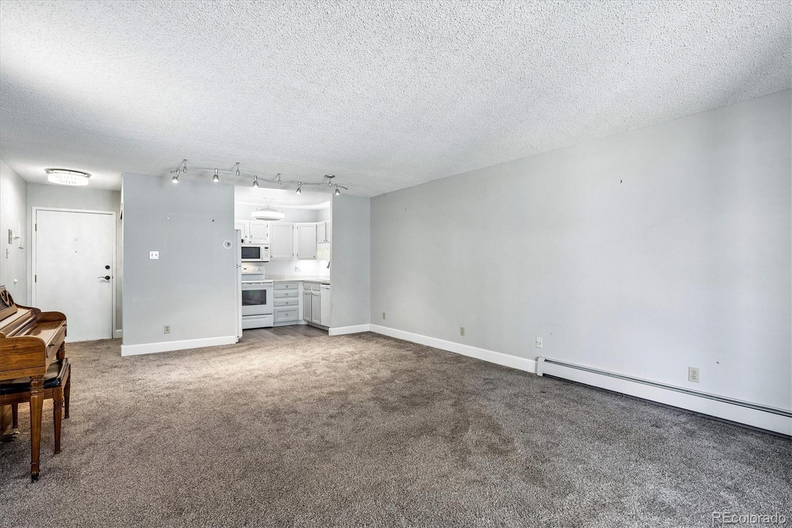 3124 S Wheeling Way Unit: 109