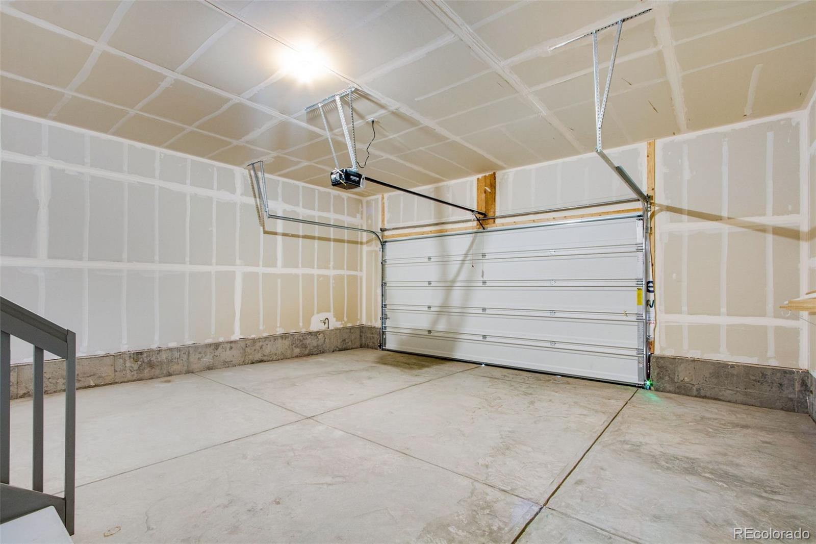 1423 Great Western Drive