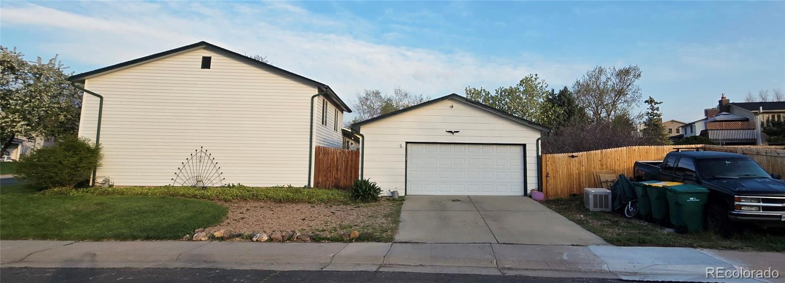 13661 W Tufts Avenue