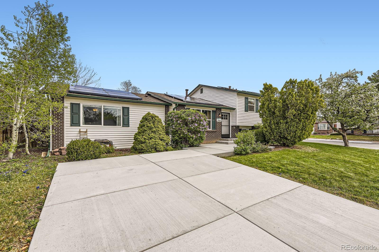 13661 W Tufts Avenue