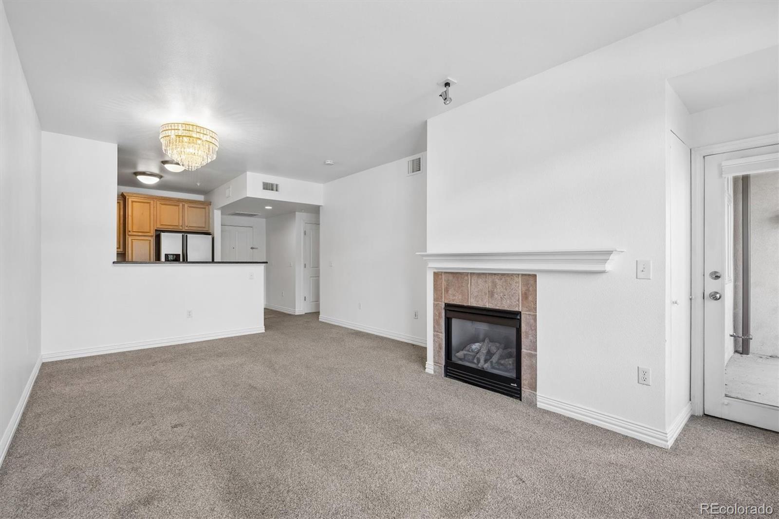 2700 E Cherry Creek South Drive Unit: 214