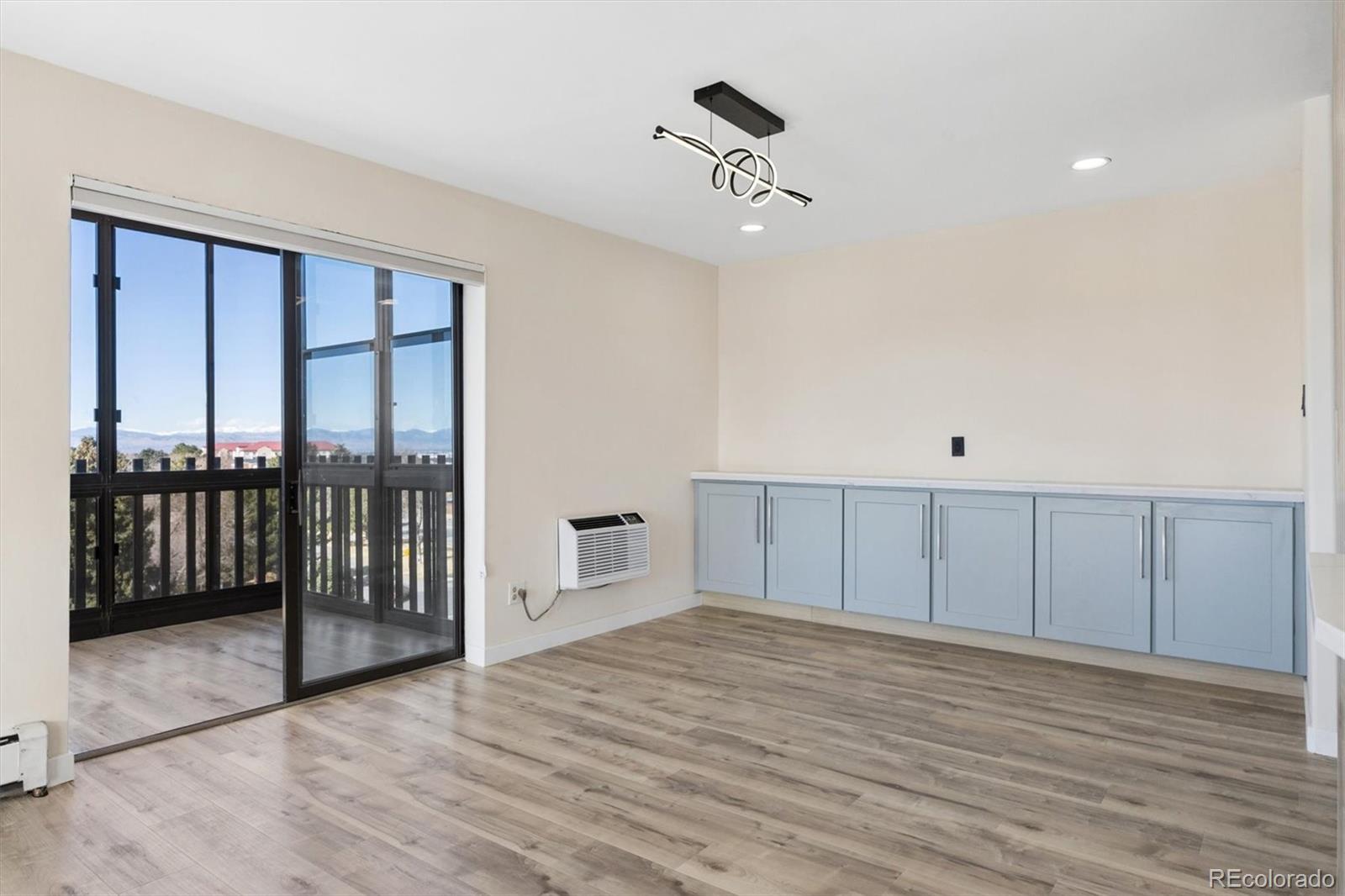 14390 E Marina Drive Unit: 601