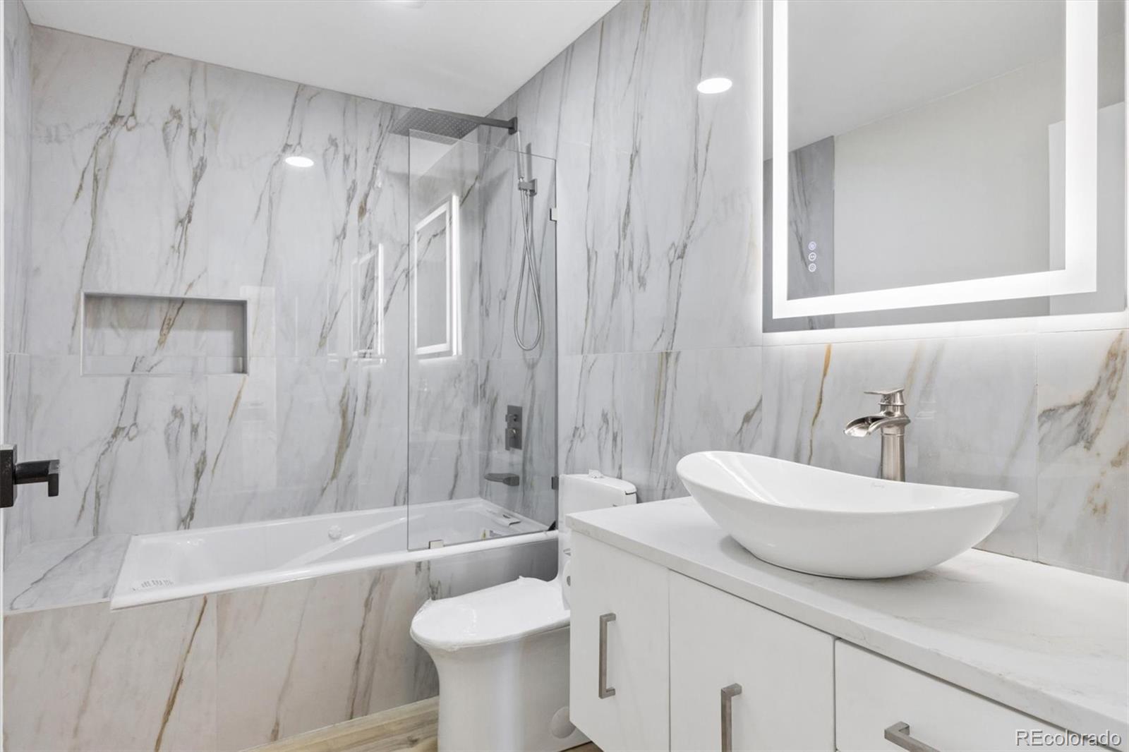 14390 E Marina Drive Unit: 601