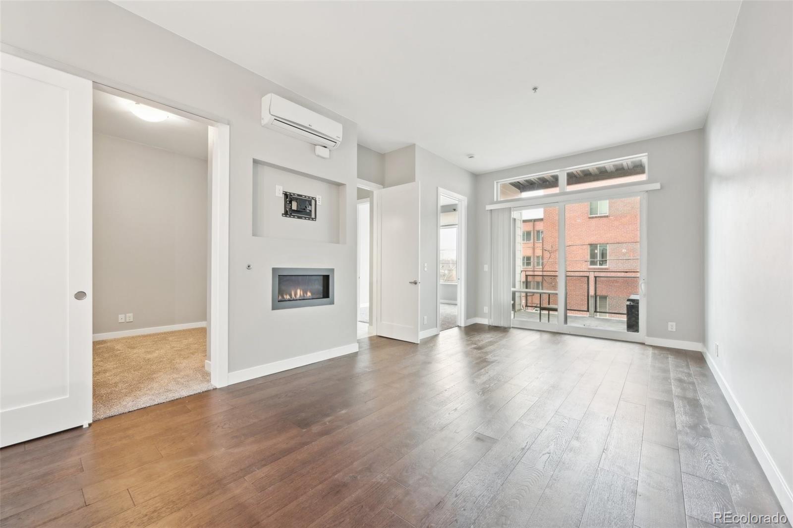 336 E 1st Avenue Unit: 207