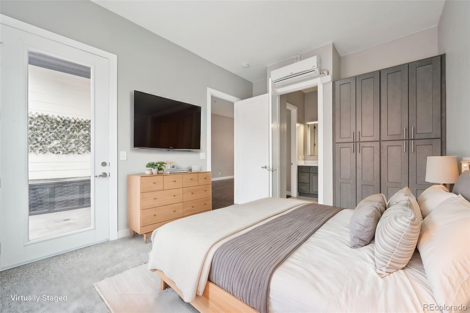 336 E 1st Avenue Unit: 207