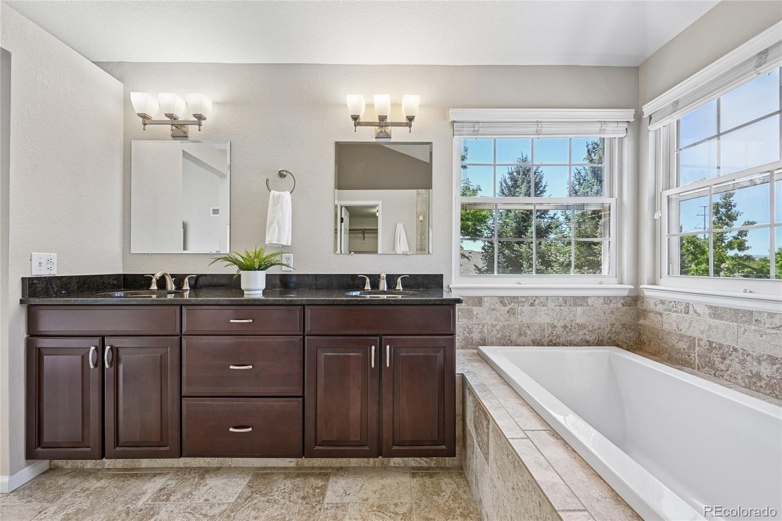 7444 Indian Wells Cove