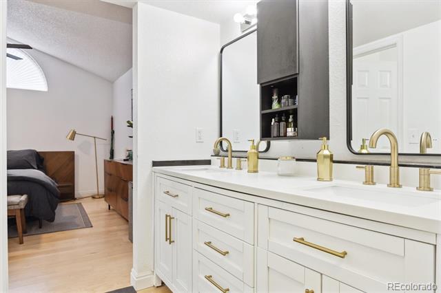 5926 S Jellison Street Unit: B