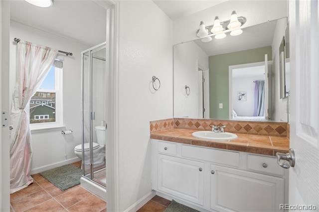 24684 E Quarto Place