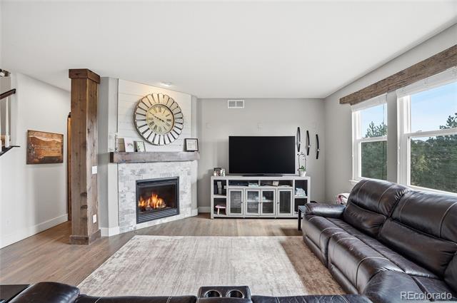 24684 E Quarto Place