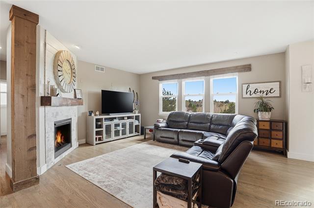 24684 E Quarto Place