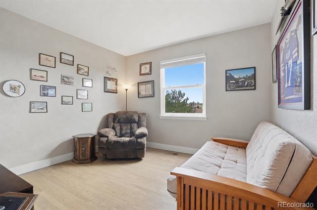 24684 E Quarto Place