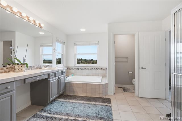 24684 E Quarto Place
