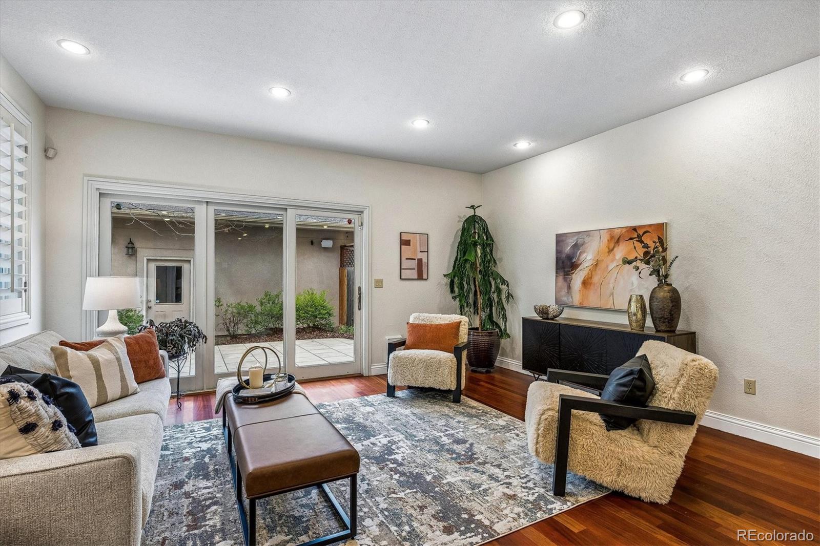 464 S Franklin Street