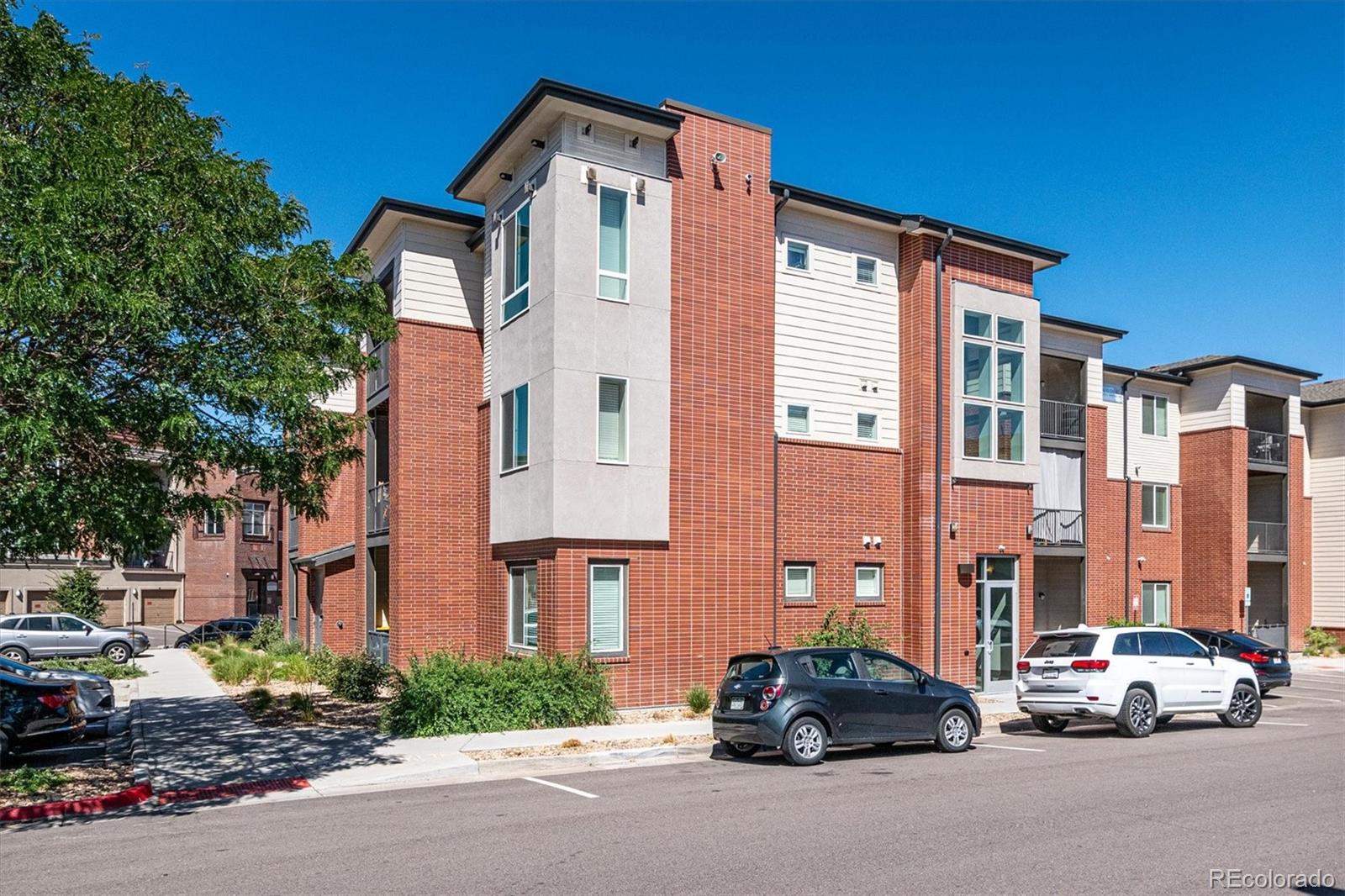 14341 E Tennessee Avenue Unit: 208