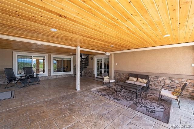 9005 Stonecrest Way