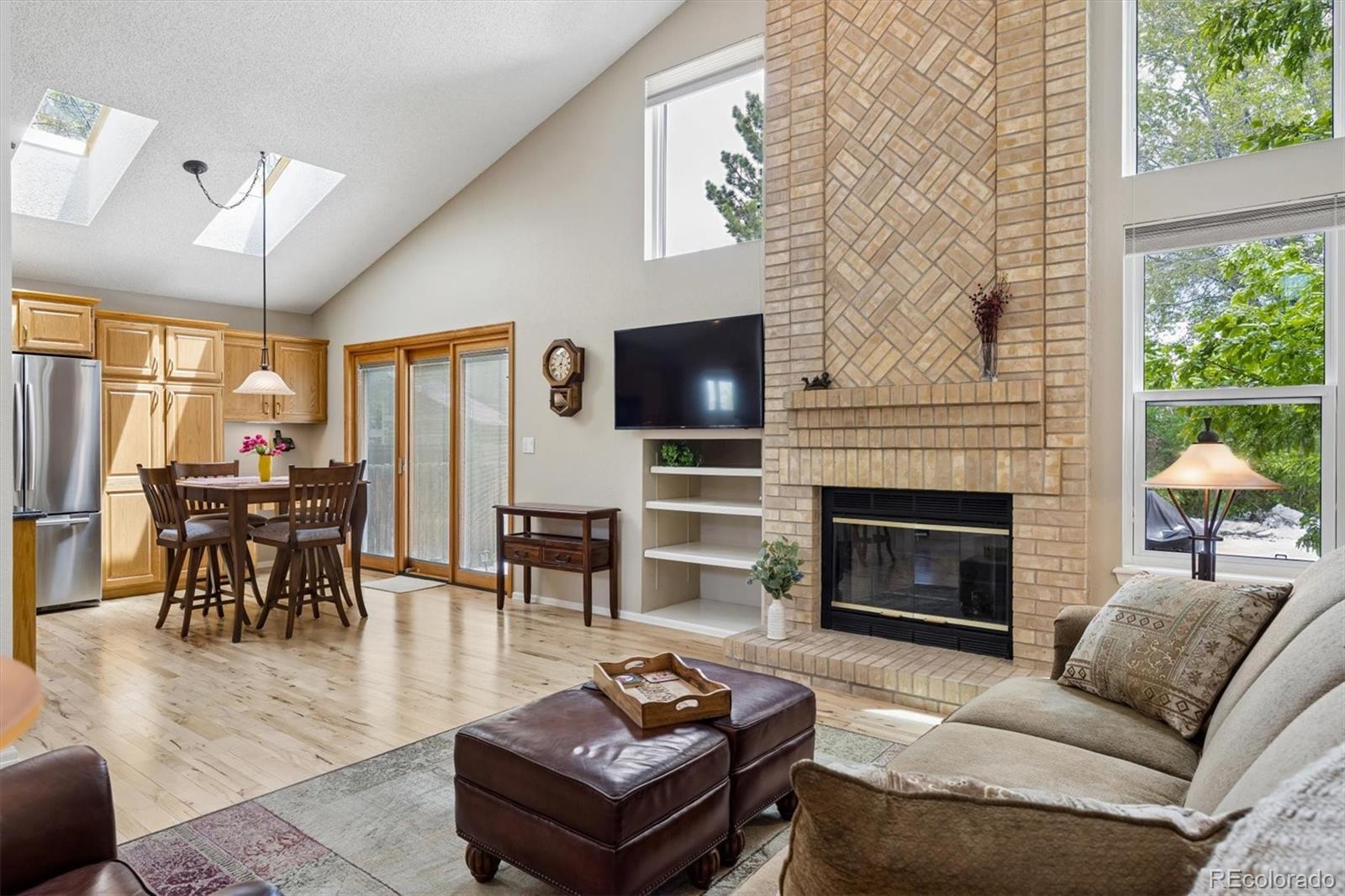 6240 S Vivian Street