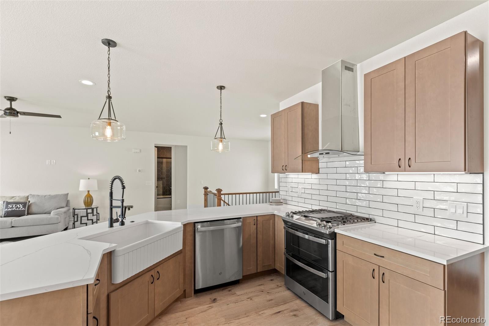 122 7th Avenue