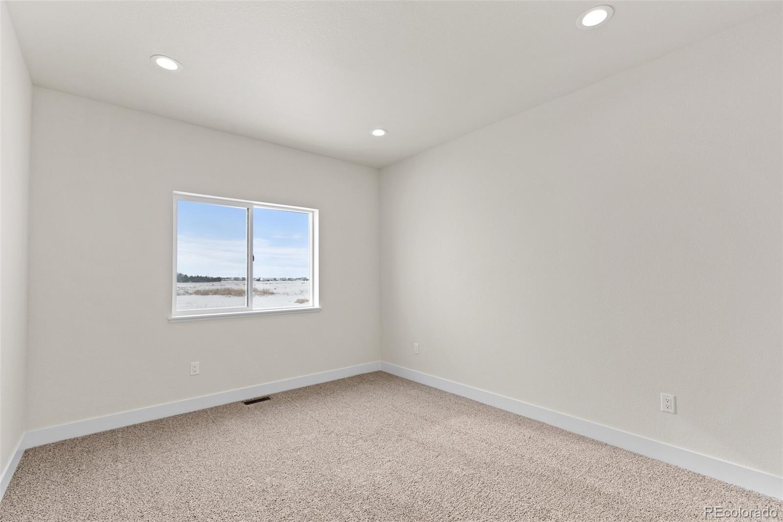 122 7th Avenue