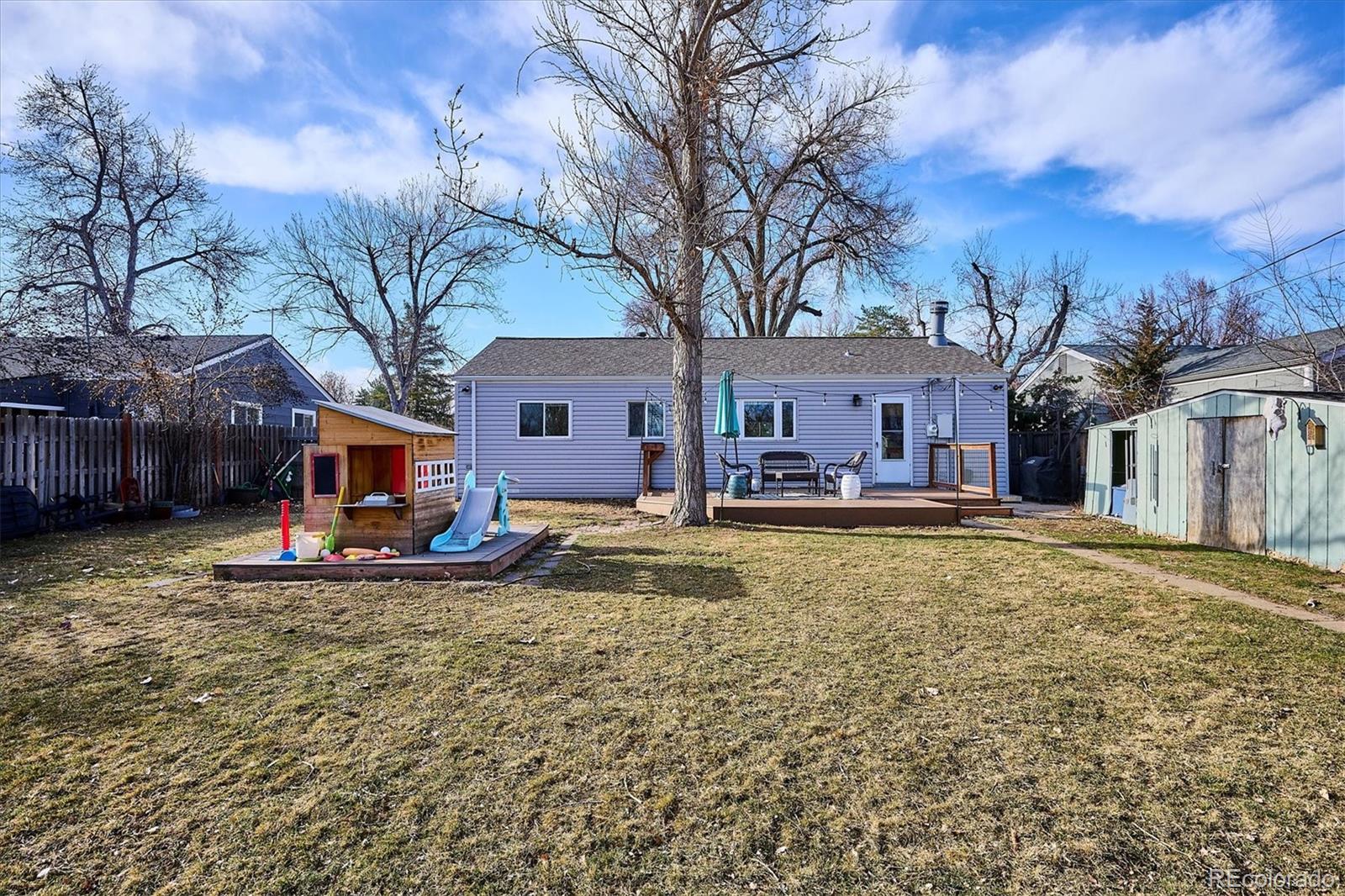 5301 E Eastman Avenue