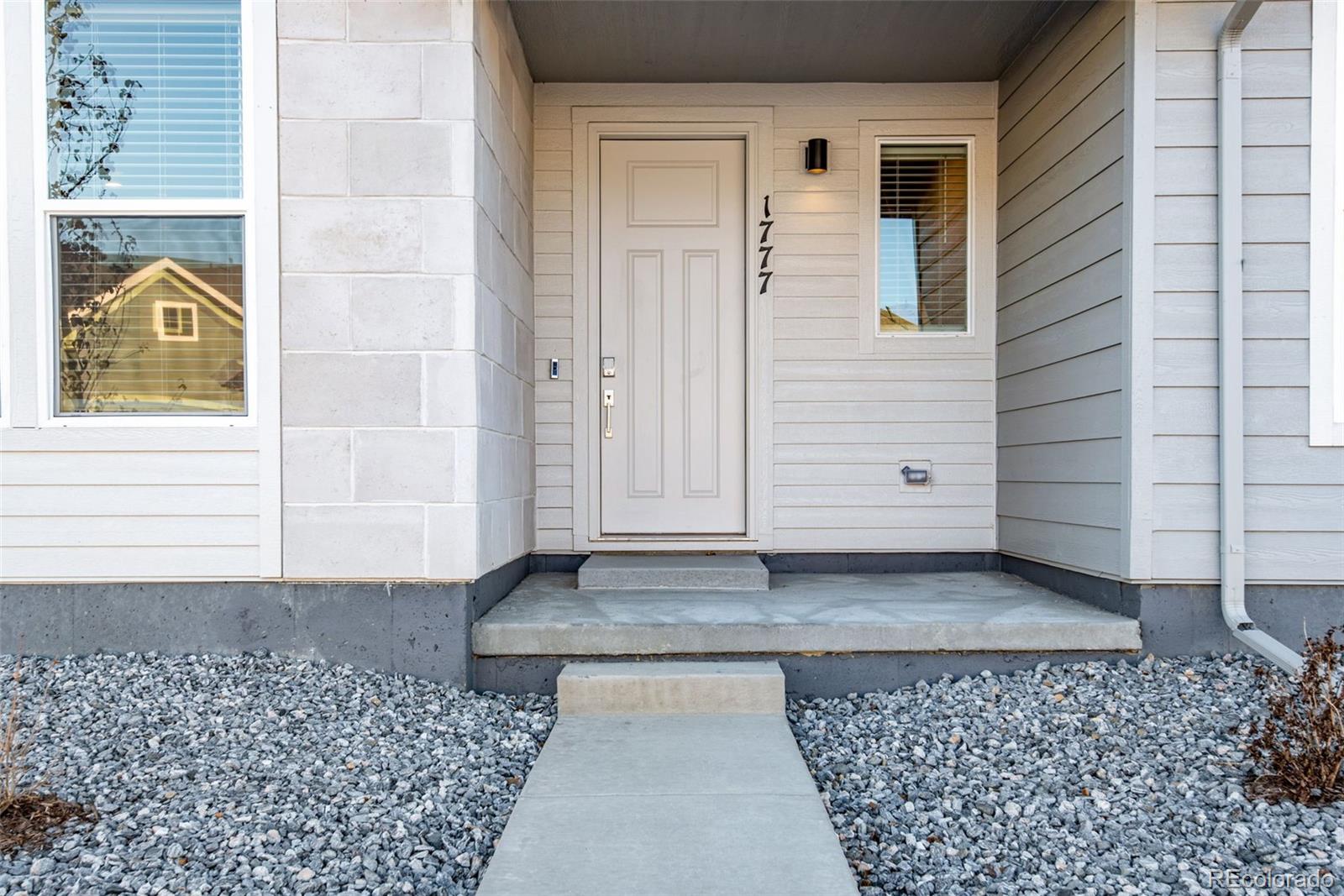 1777 Mount Meeker Avenue