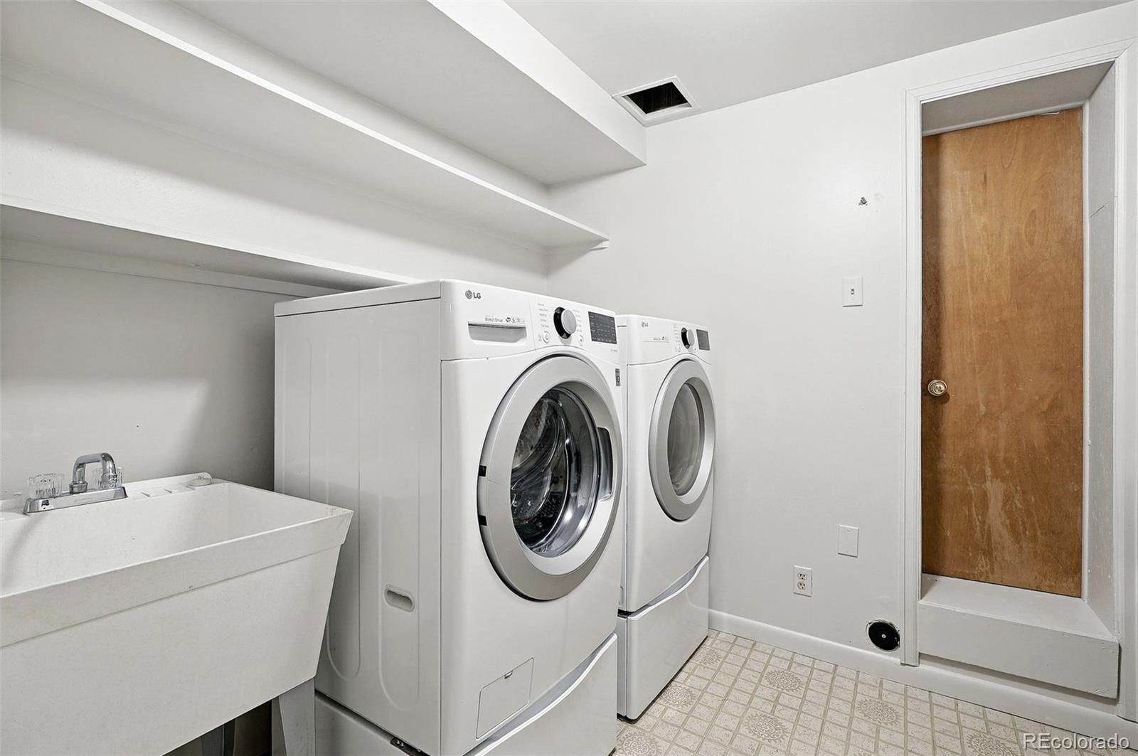 6874 S Detroit Circle