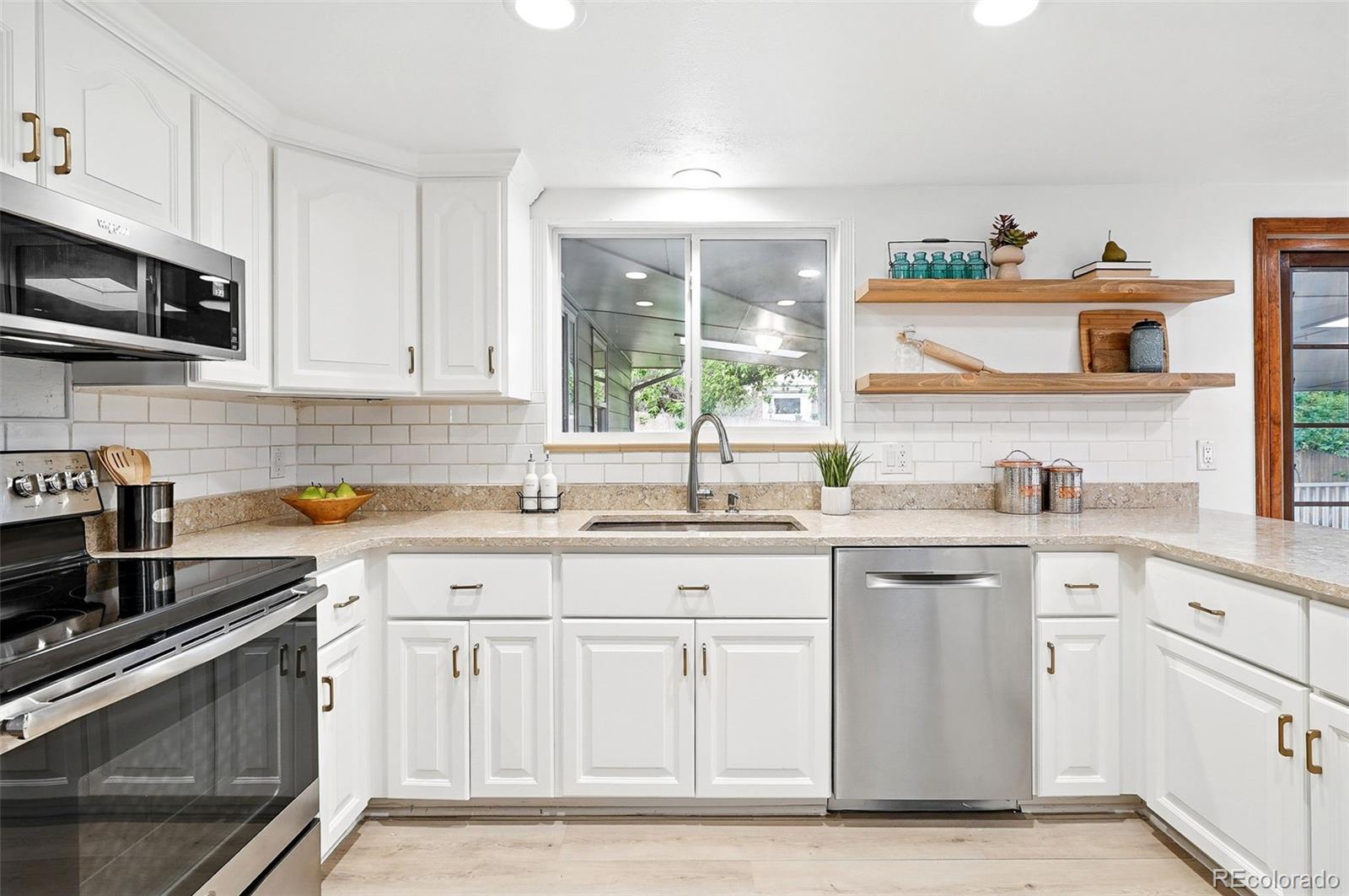 6874 S Detroit Circle