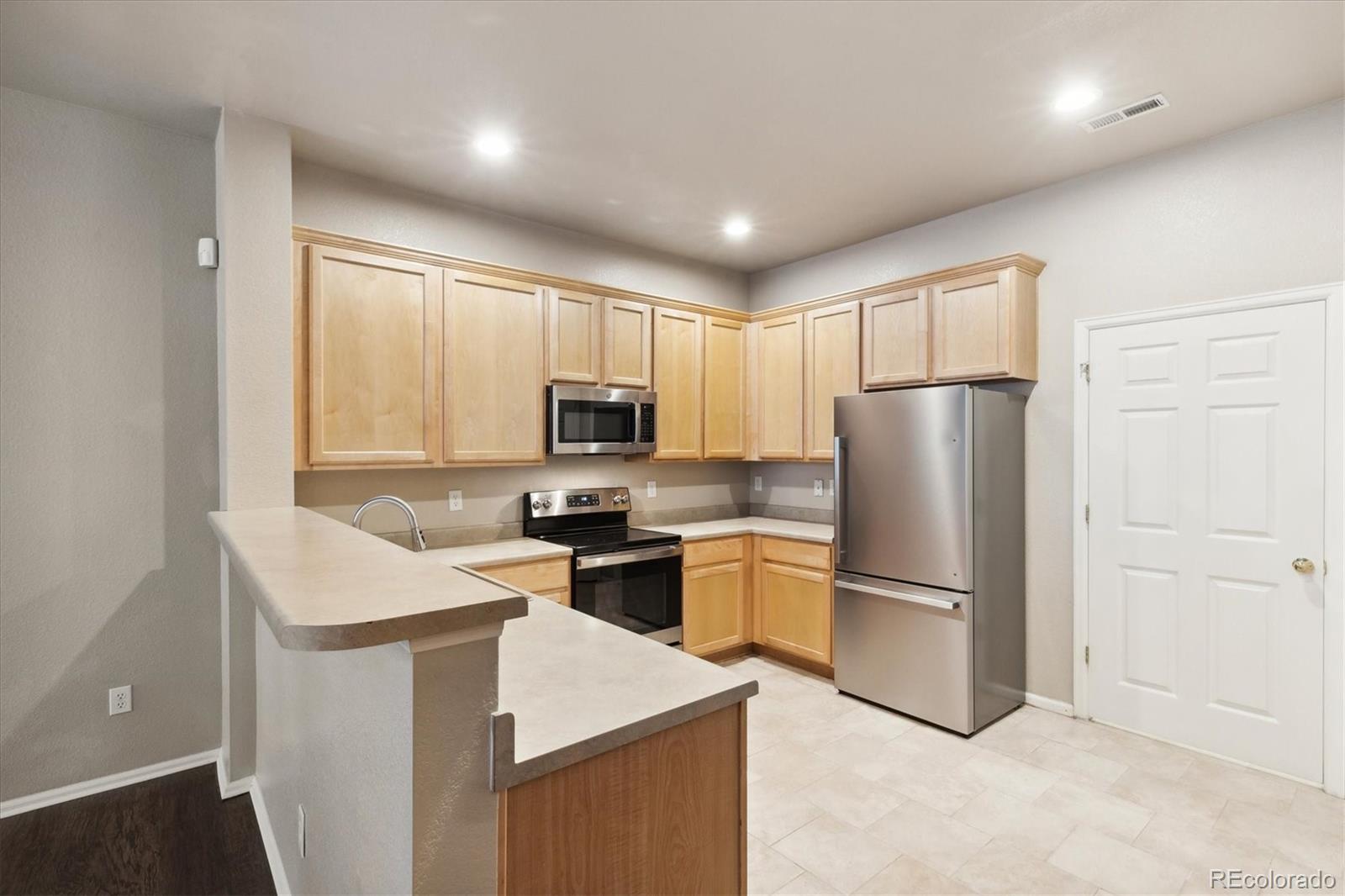 6744 S Winnipeg Circle Unit: 104