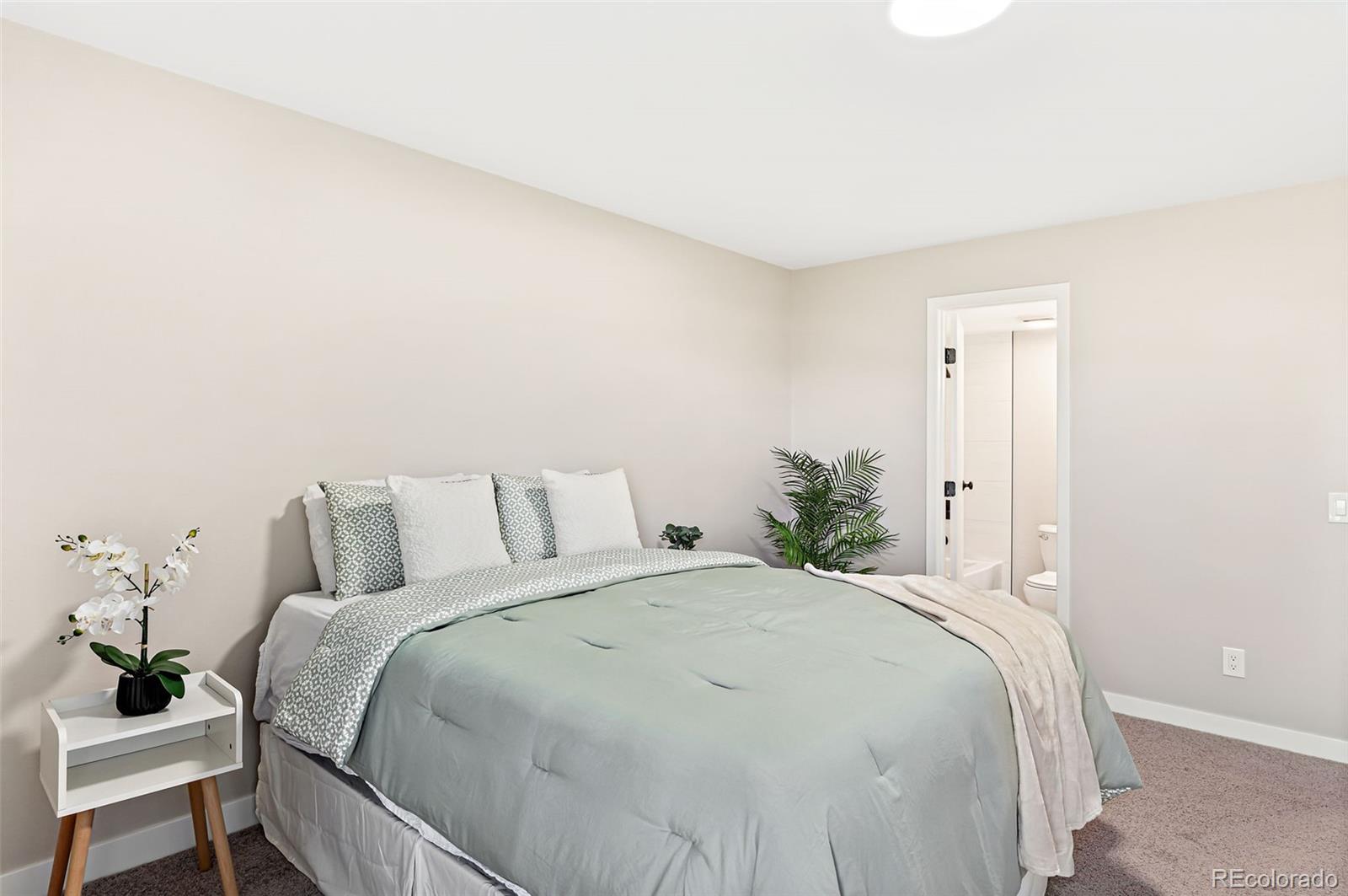 4274 S Salida Way Unit: 3