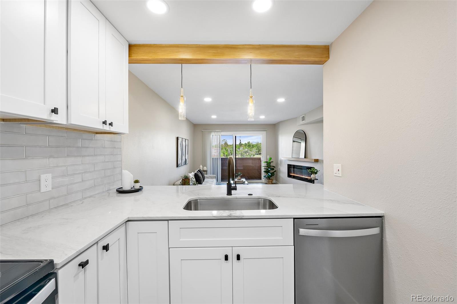 4274 S Salida Way Unit: 3
