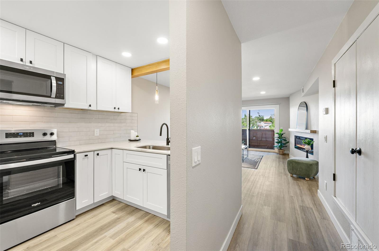 4274 S Salida Way Unit: 3