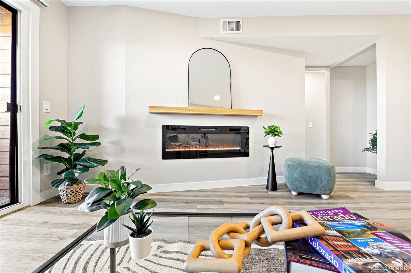 4274 S Salida Way Unit: 3