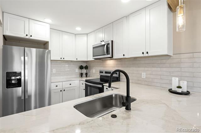 4274 S Salida Way Unit: 3
