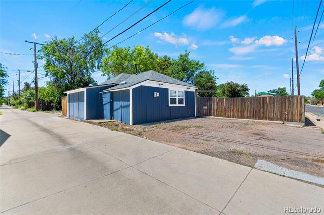 1390 Emporia Street