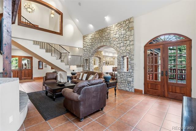 54 Boulder Circle
